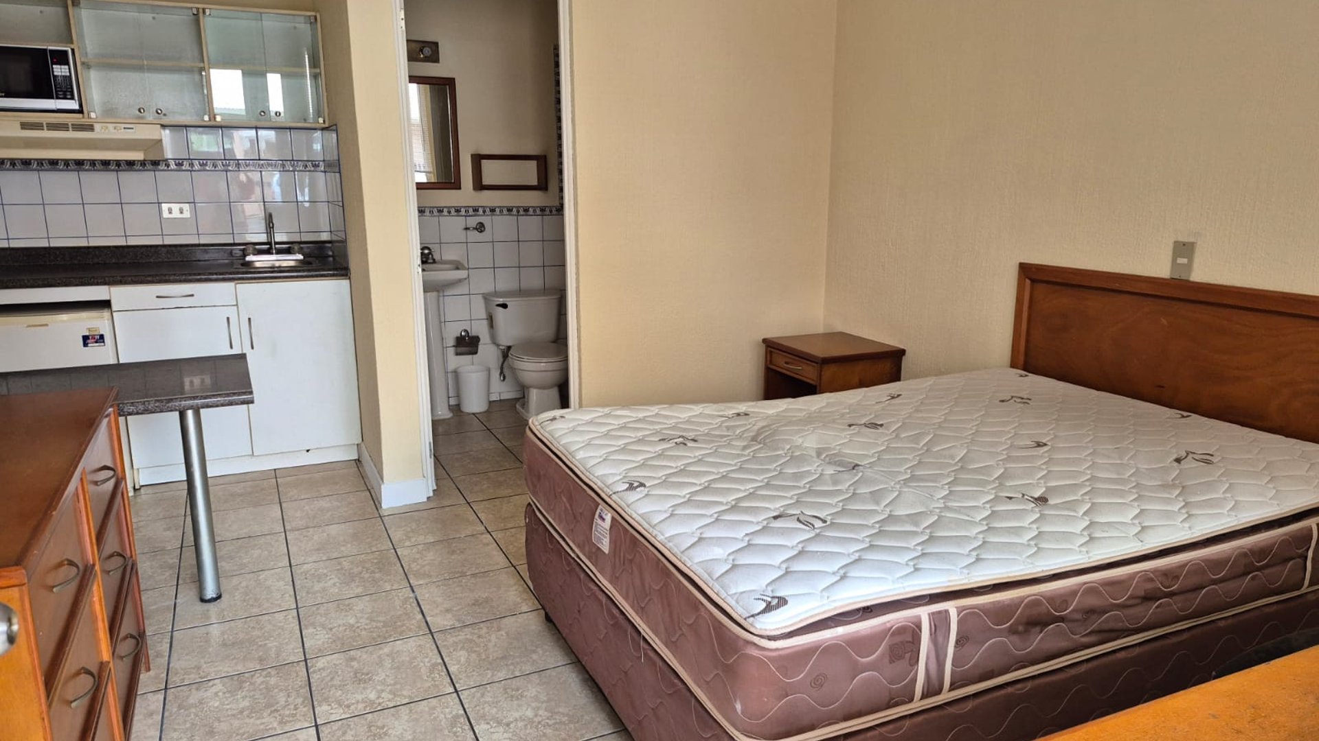 Apartamento amueblado tipo efficiency zona 9