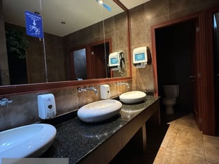 2 Edificios en Renta ideal para Universidades, Call Center u Oficinas CAES - Image 20