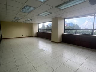 Aquilo Amplias Oficinas en Centro Empresarial zona 10 - 4