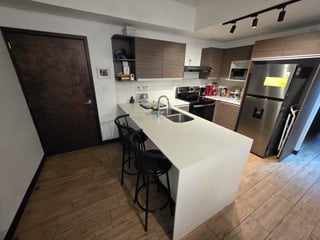 Apartamento en Renta Amueblado en Zona 10, 3 Habitaciones ref-6128 - 2