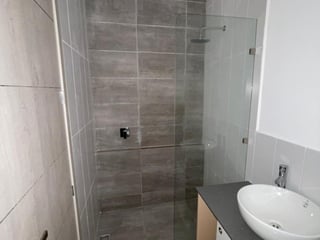 Apartamento en Renta La Floresta Zona 7 - Image 11