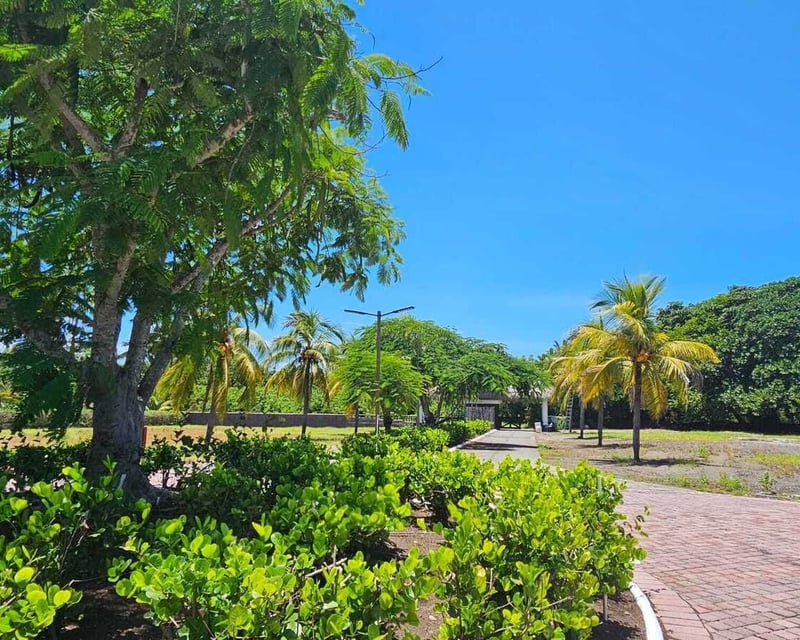 Terrenos en VENTA en condominio Monterrico