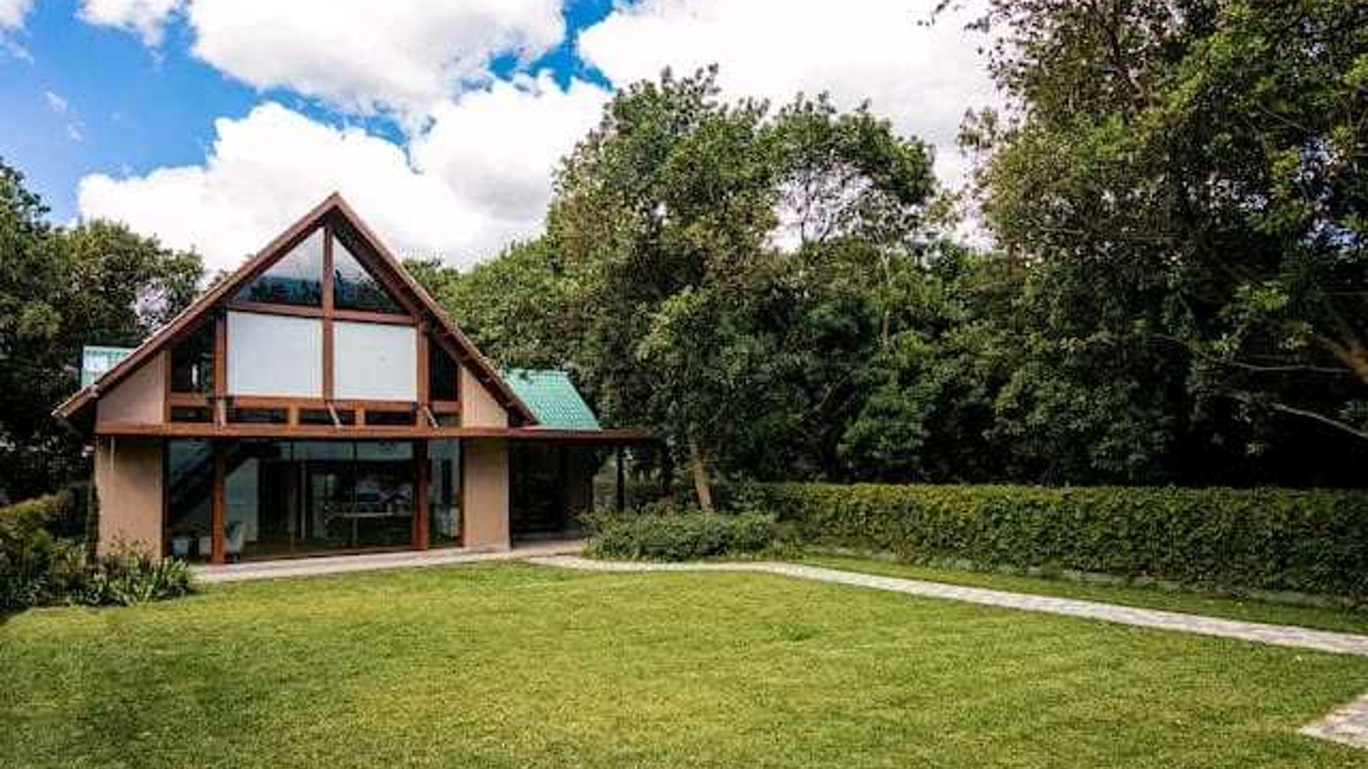 CASA EN VENTA EN SAN MIGUEL DUEÑAS