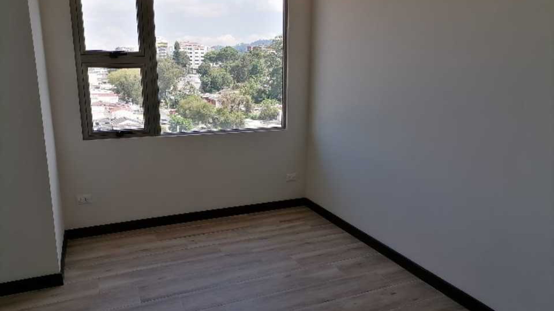 Apartamento en zona 15 Alquilo - Miniatura 6