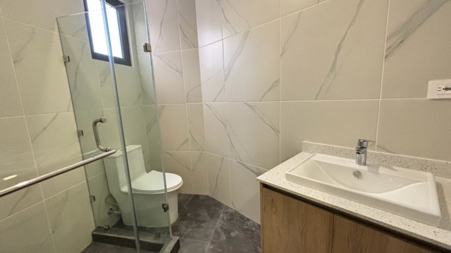 Apartamento en renta en zona 15 Vista Hermosa 1 - Miniatura 10