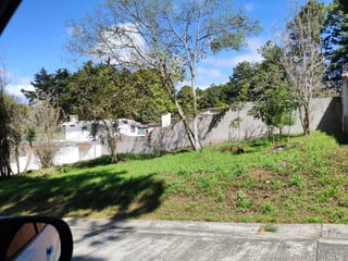 Terreno en Venta en Res. Valle Real Santiago Sac. - 3