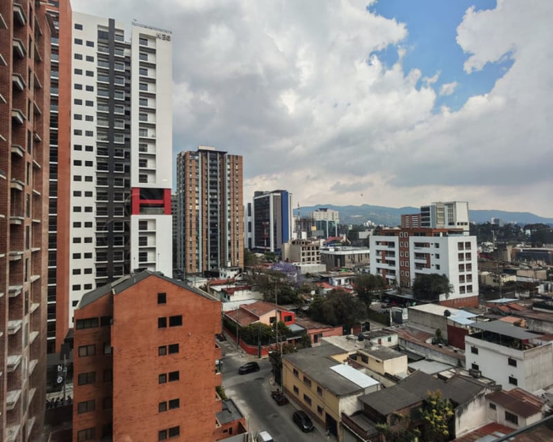 Apartamento amueblado en venta zona 10 BIKO
