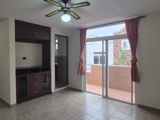 House for Sale in Altos del Encinal, Zona 7 Mixco | 3 Beds, Garden, Parking | $214K - 4