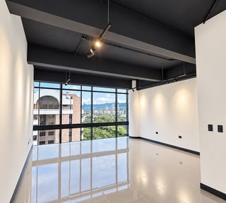 OFICINA EN RENTA | EDIFICIO BURGÓ, ZONA 14