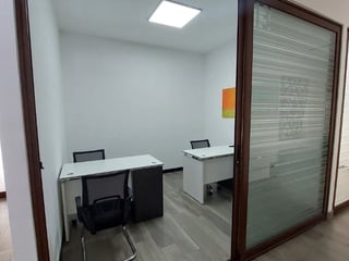 CENTRO DE NEGOCIOS EN CAYALA / Oficinas Privadas  en Renta  , Zona 16 - 2