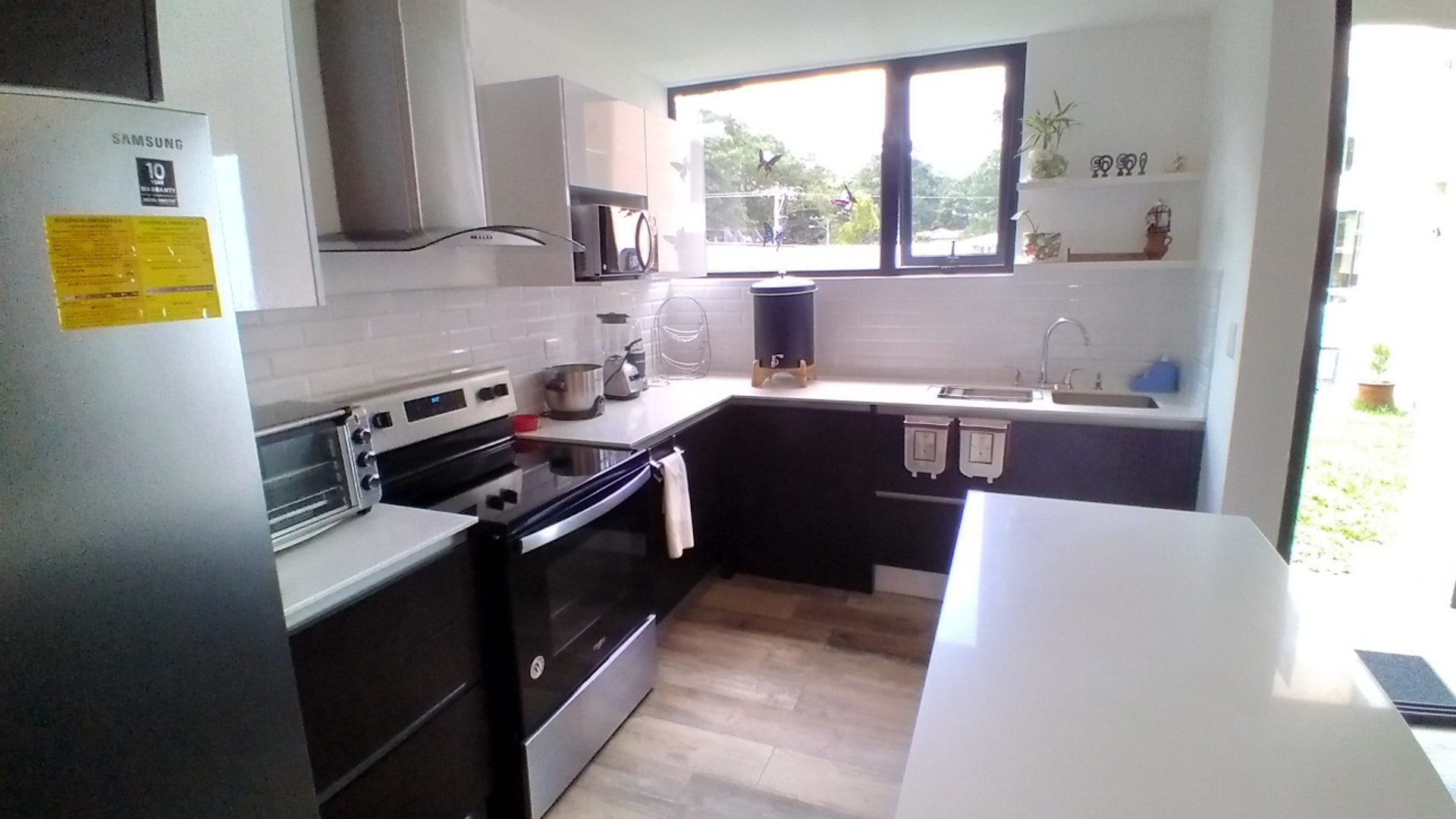 Vendo lindo apartamento Enalto, Kanajuyú zona 16 - Miniatura 7