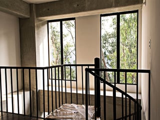 Alquilo / Vendo Moderno Apartamento tipo Loft en zona 10 con jardín - 5