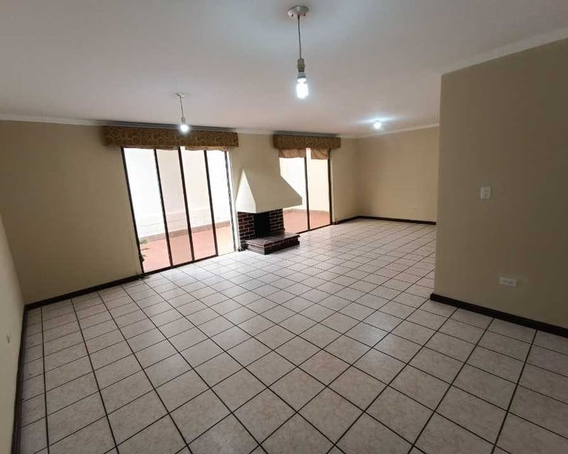 Vendo casa en Los Pinabetes, Km. 19.5 Carret. a San José Pinula