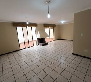 Vendo casa en Los Pinabetes, Km. 19.5 Carret. a San José Pinula