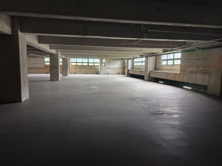 Local comercial en renta de 762.81 m2 en Zona 14 - 5