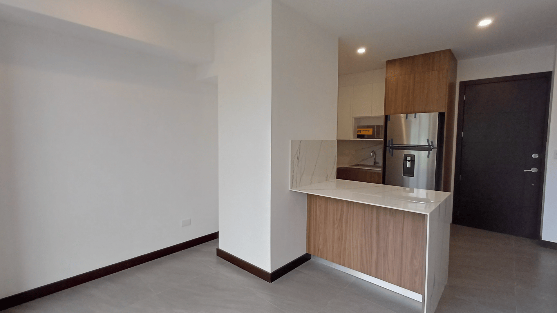 ALQUILER DE APARTAMENTO PARA ESTRENAR - ARLES, ZONA 15 