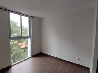 Apartamento Económico en Venta en Zona 10 Mixco - 5