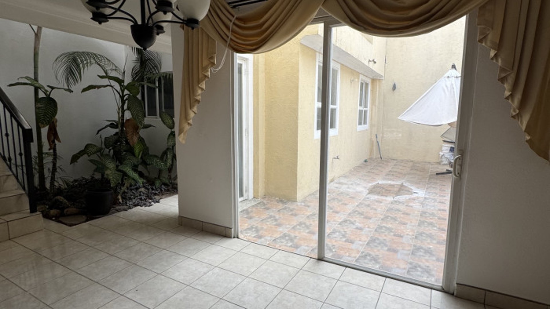 Casa en Alquiler en El Mirador San Cristobal Mixco - Miniatura 12