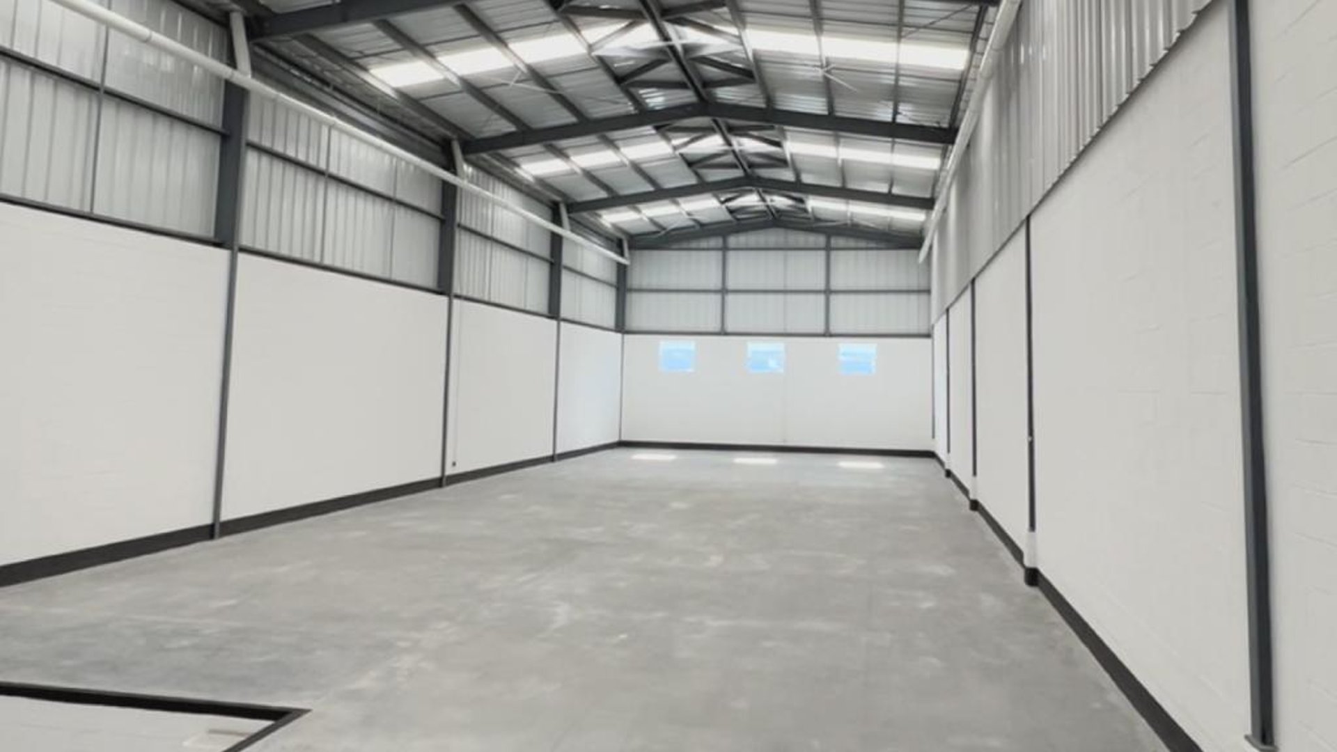 Bodegas en Venta KM 27 CAES - Image 1