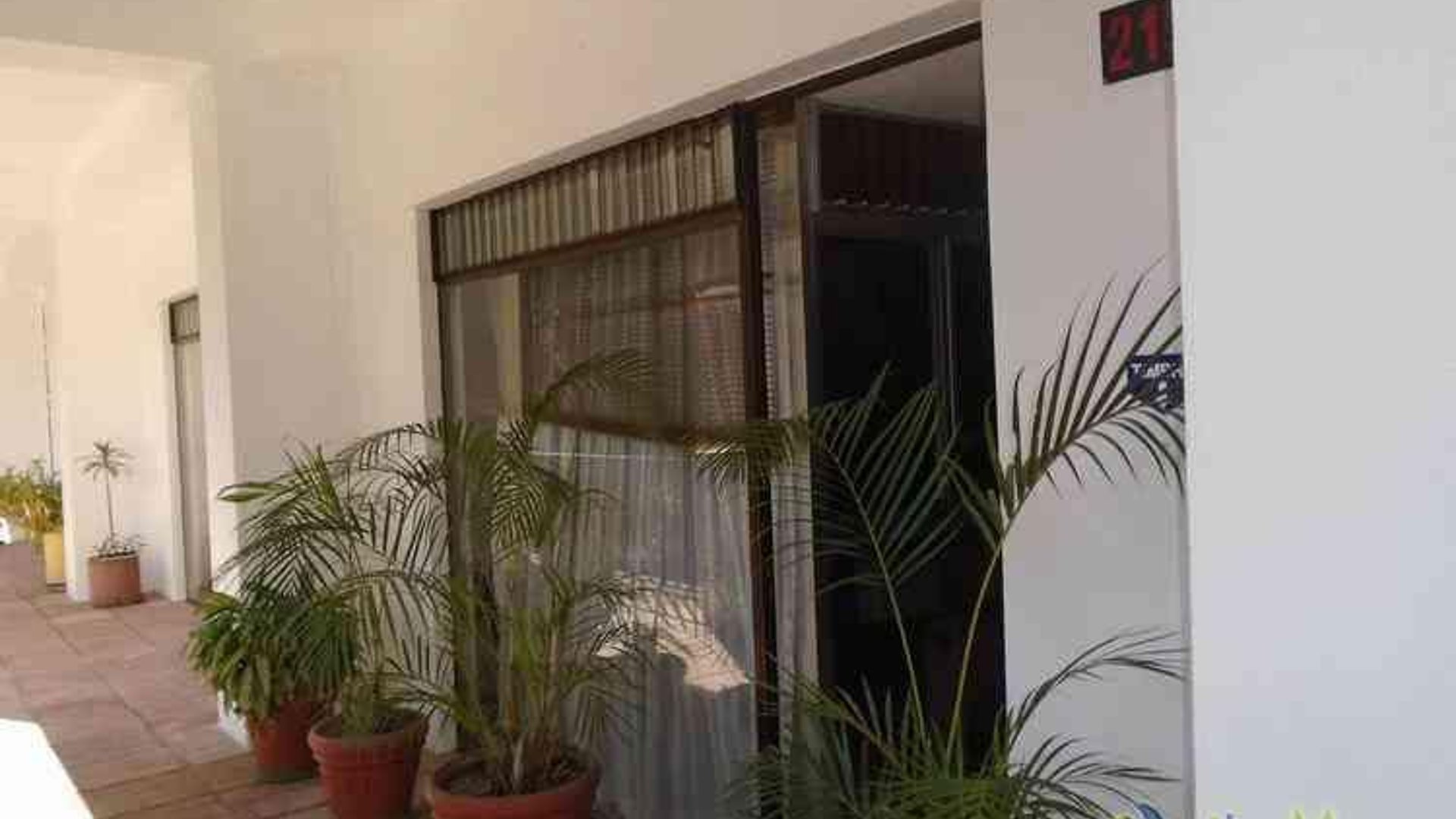 OFICINA COMERCIAL EN VENTA AGUILAR BATRES SUR