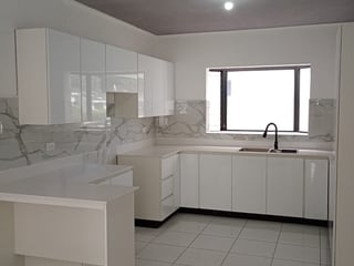 ✨ Condominio La Ensenada Muxbal | Casa en venta | 3 habitaciones + 2 parqueos 🏡 Casa en venta | Condominio La Ensenada, Muxbal - Image 1