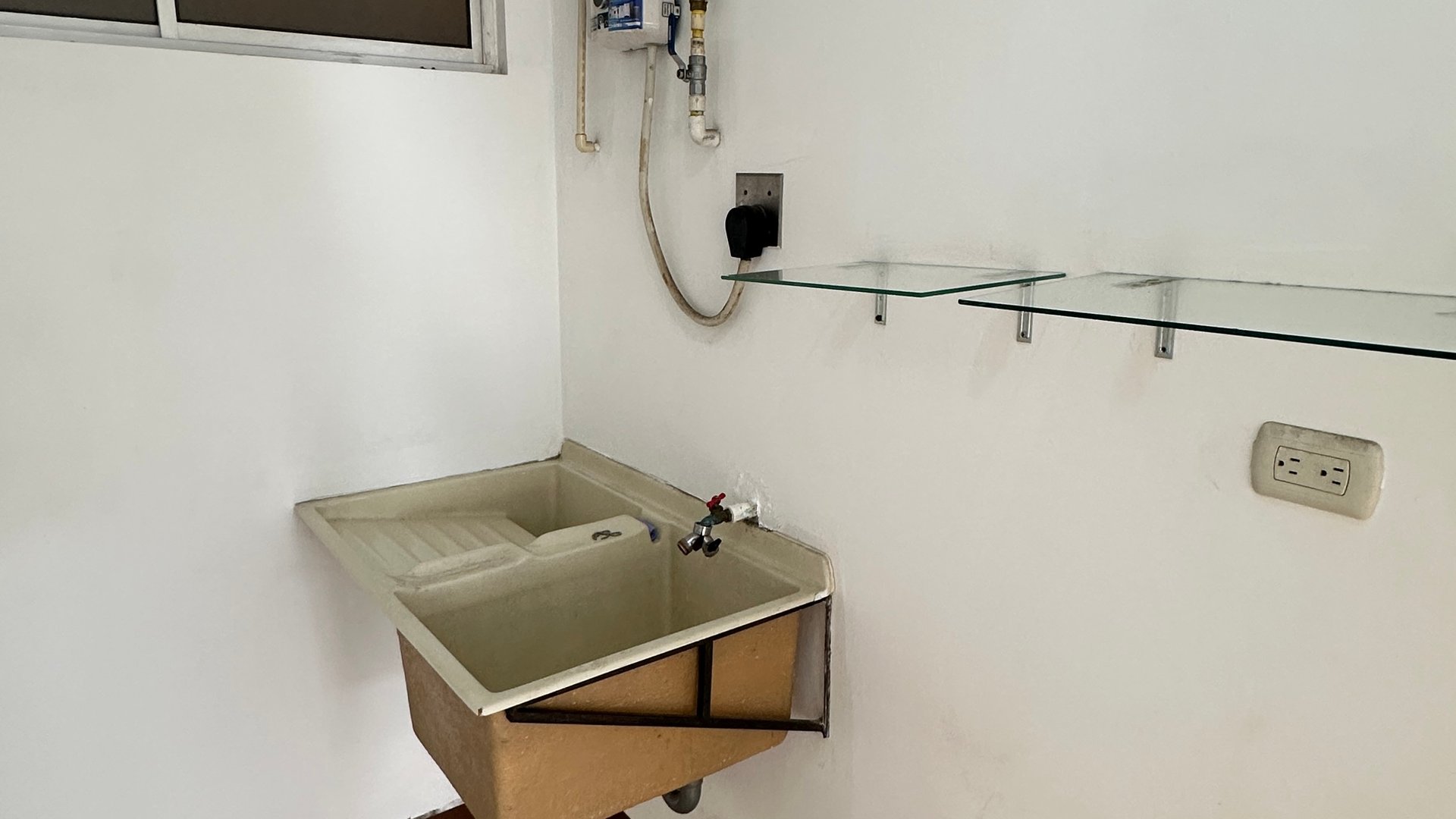 APARTAMENTO EN RENTA | VILLA LINDA 1 |  PERIFERICO ZONA 7 DE GUATEMALA - Miniatura 12