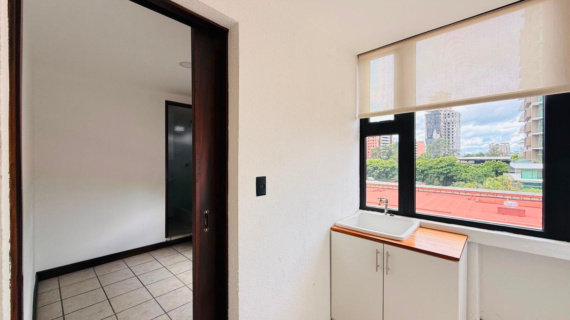 ALQUILER DE AMPLIO APARTAMENTO - VILLA REAL, ZONA 10 - Miniatura 5