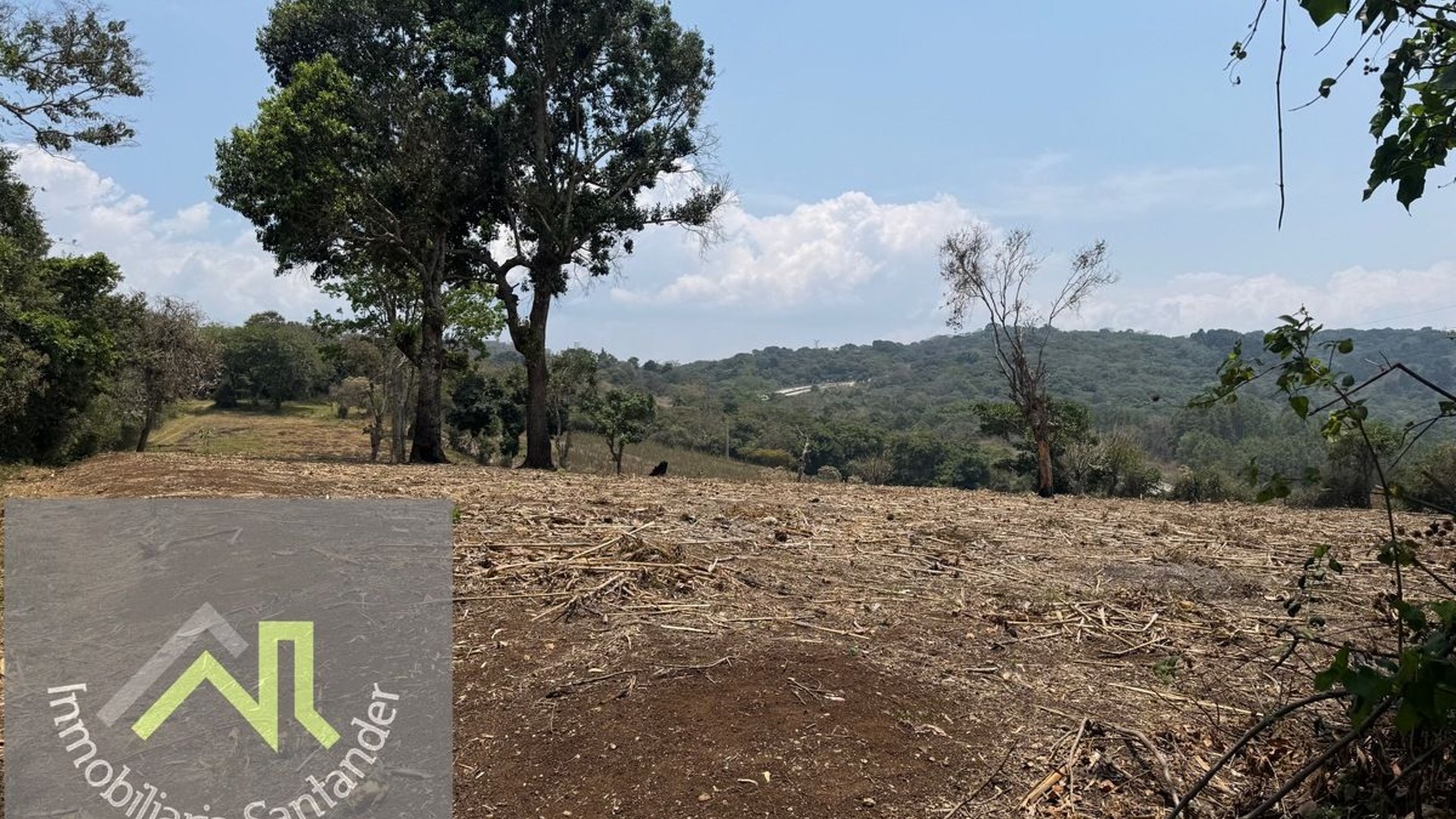GRAN TERRENO EN VENTA – IDEAL PARA PROYECTO INMOBILIARIO/ BARBERENA - Miniatura 11