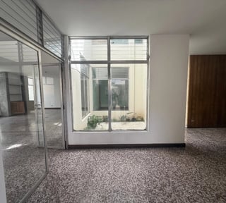 Casa en Renta Zona 10 para Ofcina - Clinica 
