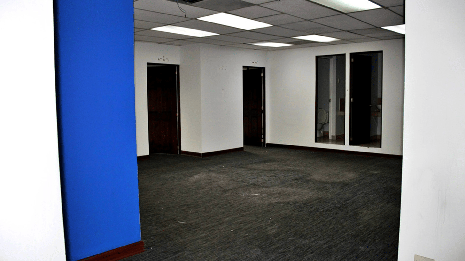 ALQUILER DE OFICINA TABICADA 495MT2 - MURANO CENTER, ZONA 10