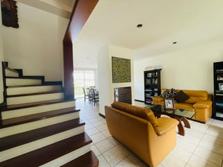 VENTA DE AMPLIA CASA - ALTA VISTA CLUB, SAN JOSÉ PINULA - 5