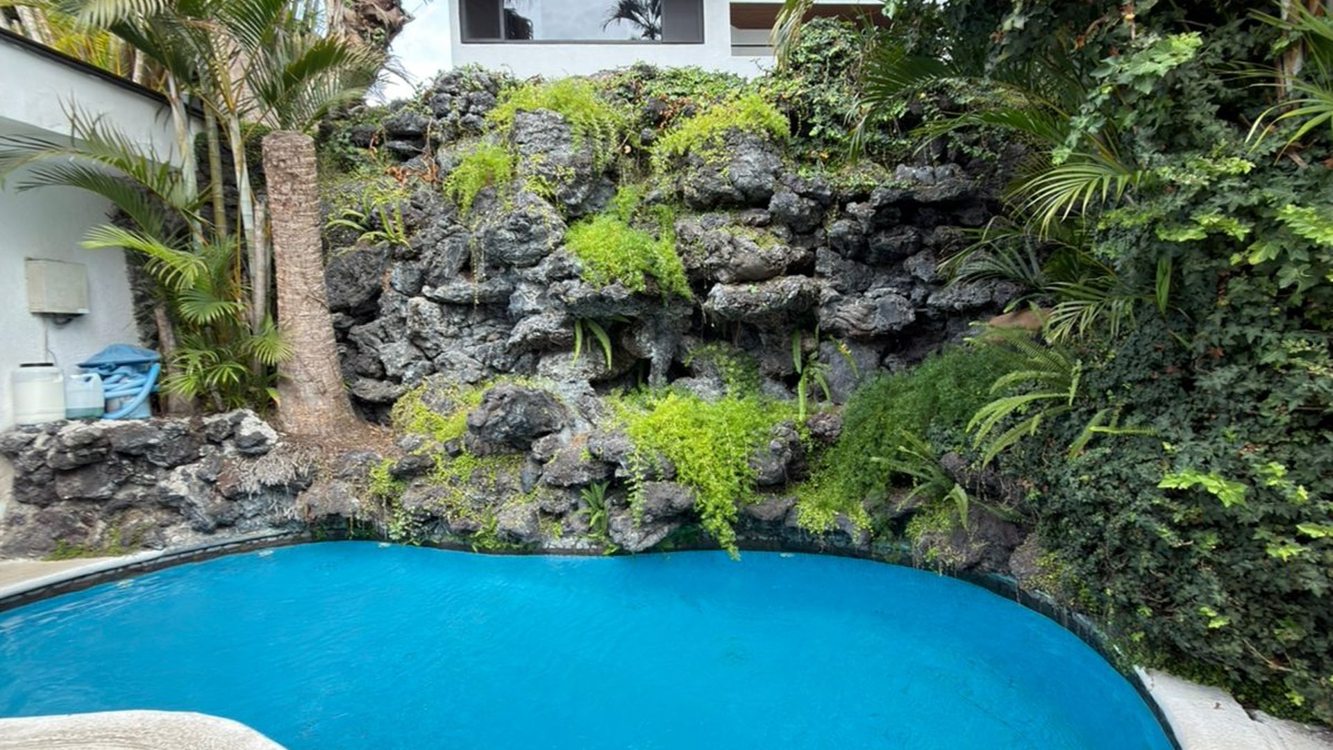 Lujosa Residencia en Venta: 3 Hab, Vista Hermosa Uno, Guatemala - Miniatura 2