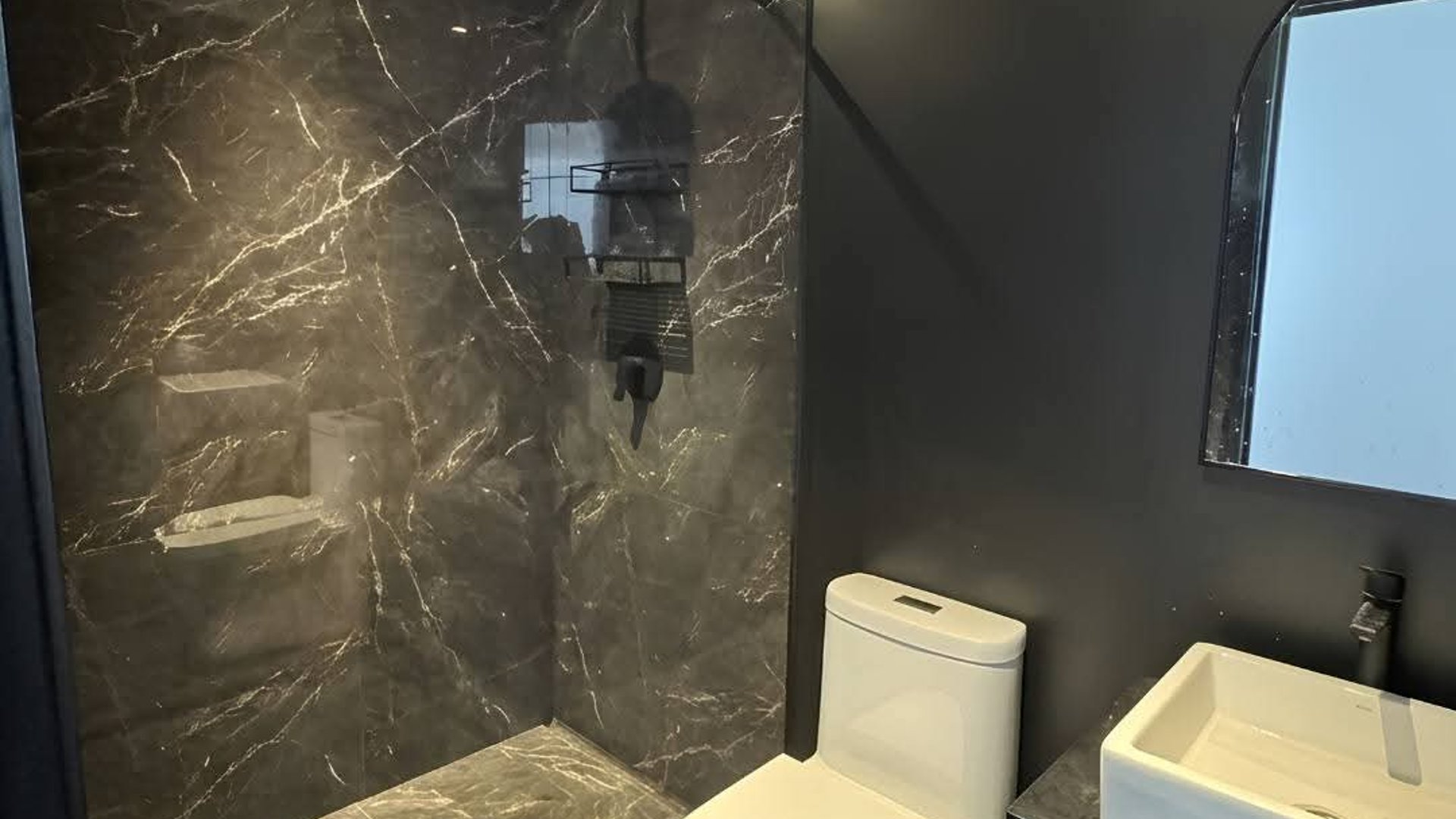 Rento Apartamento  con excelente ubicación en Villa Mariscal, Zona 11 - Miniatura 2