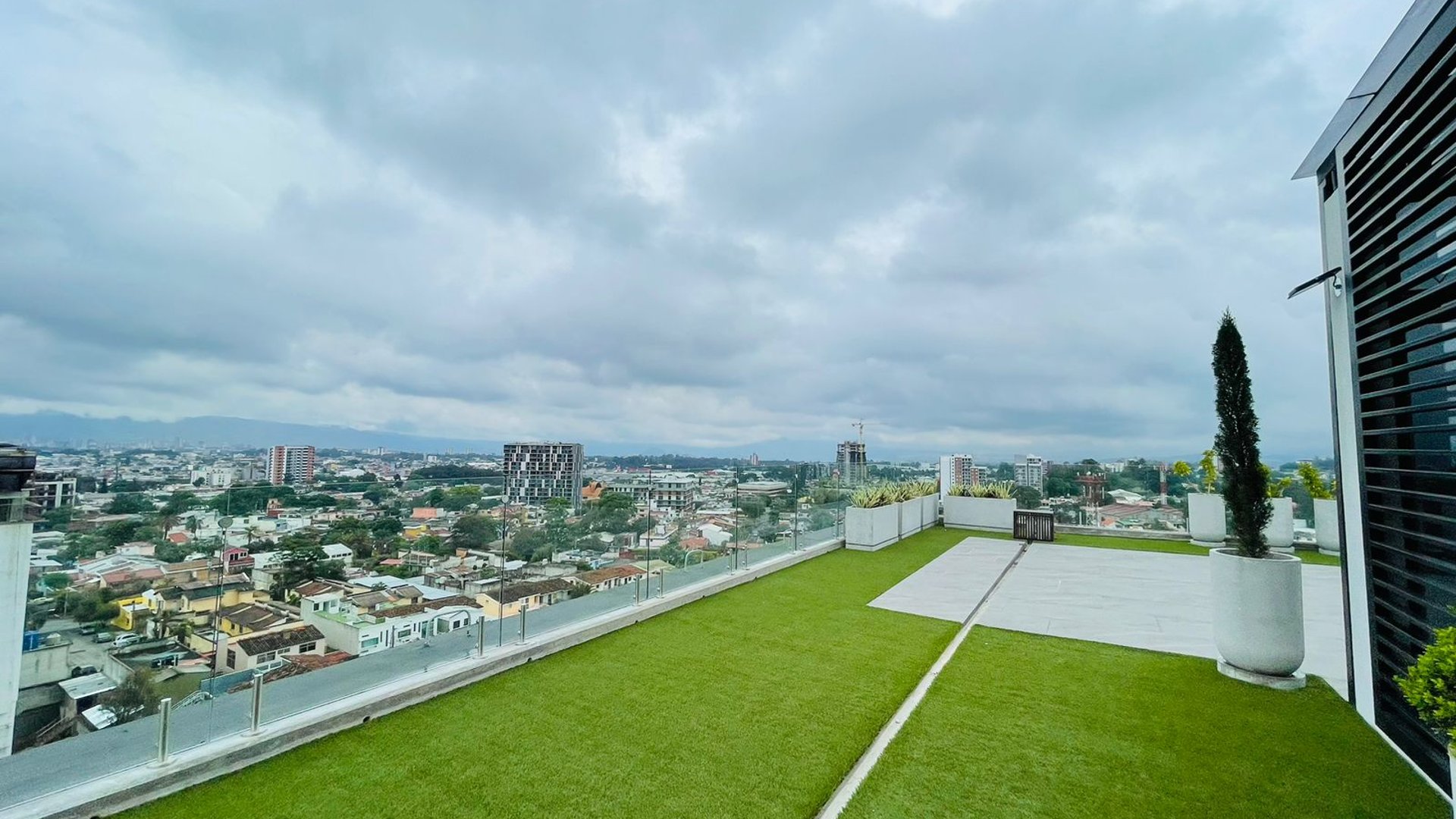 VENTA DE LINDO APARTAMENTO - VILLA MARISCAL, ZONA 11  - Miniatura 33