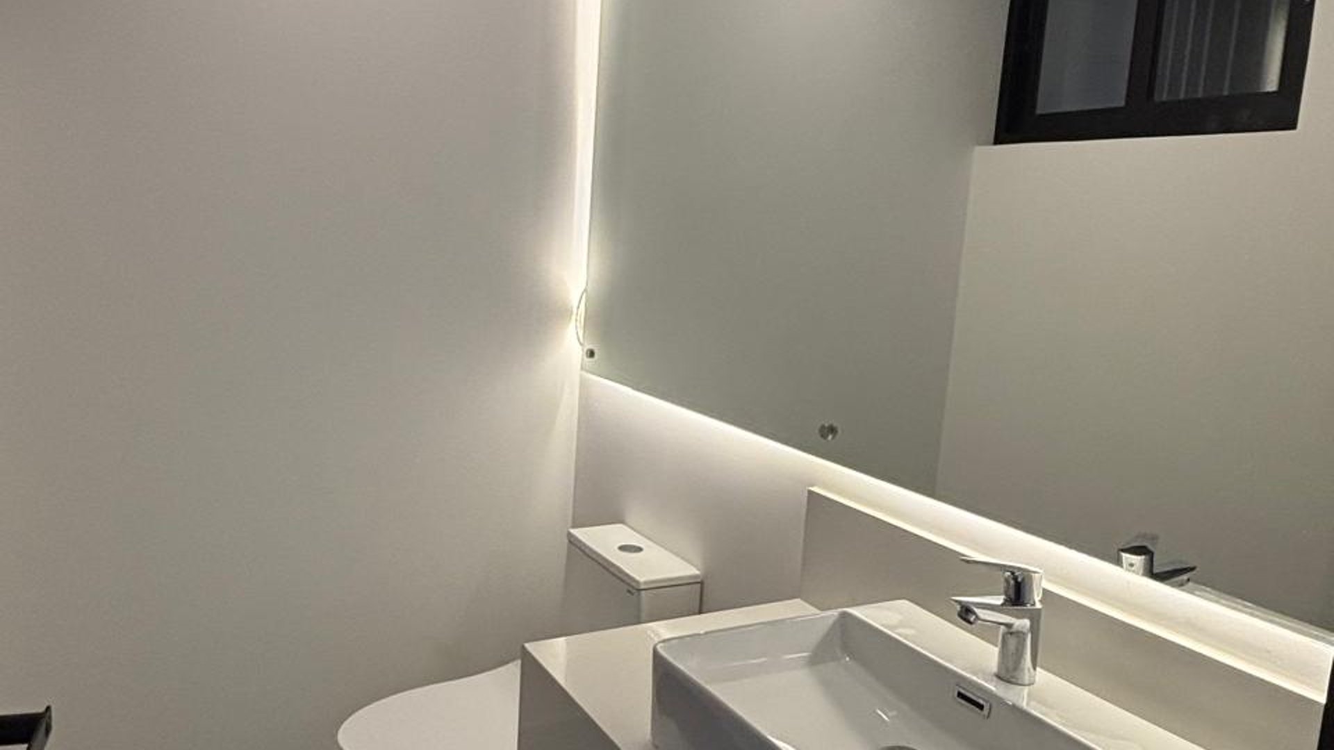 Townhouse en Alquiler Condominio Molie, zona 10 - Miniatura 6