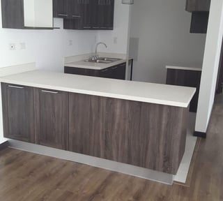 Apartamento en renta nivel bajo de 3 habitaciones en zona 7 Ref-5487