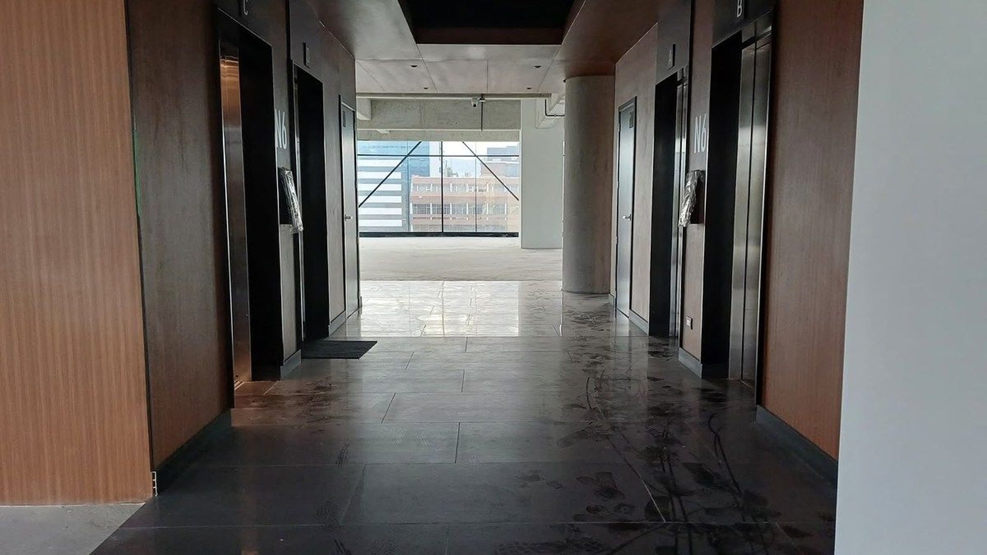Oficina en Renta – Avenida Reforma, Zona 10 - Miniatura 5