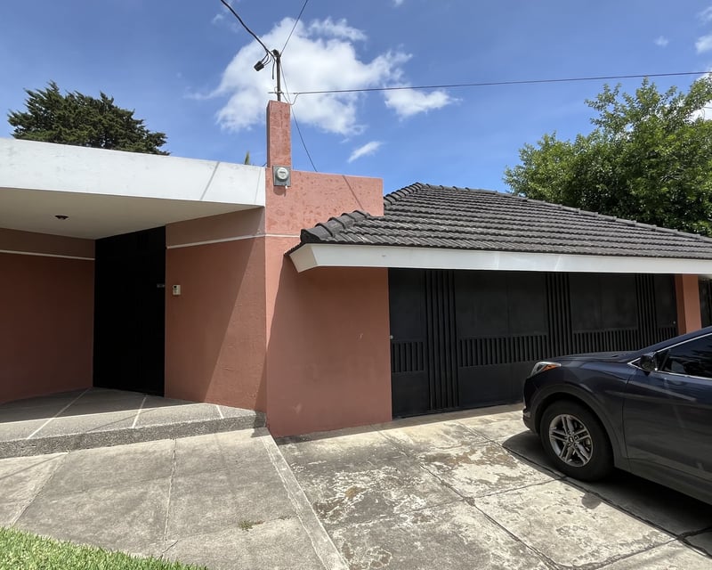 VENTA DE CASA EN ZONA 16