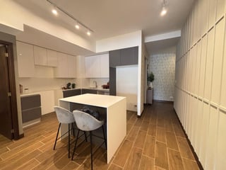 Apartamento en Venta en Zona 10 cercano a Diagonal 6 - 3