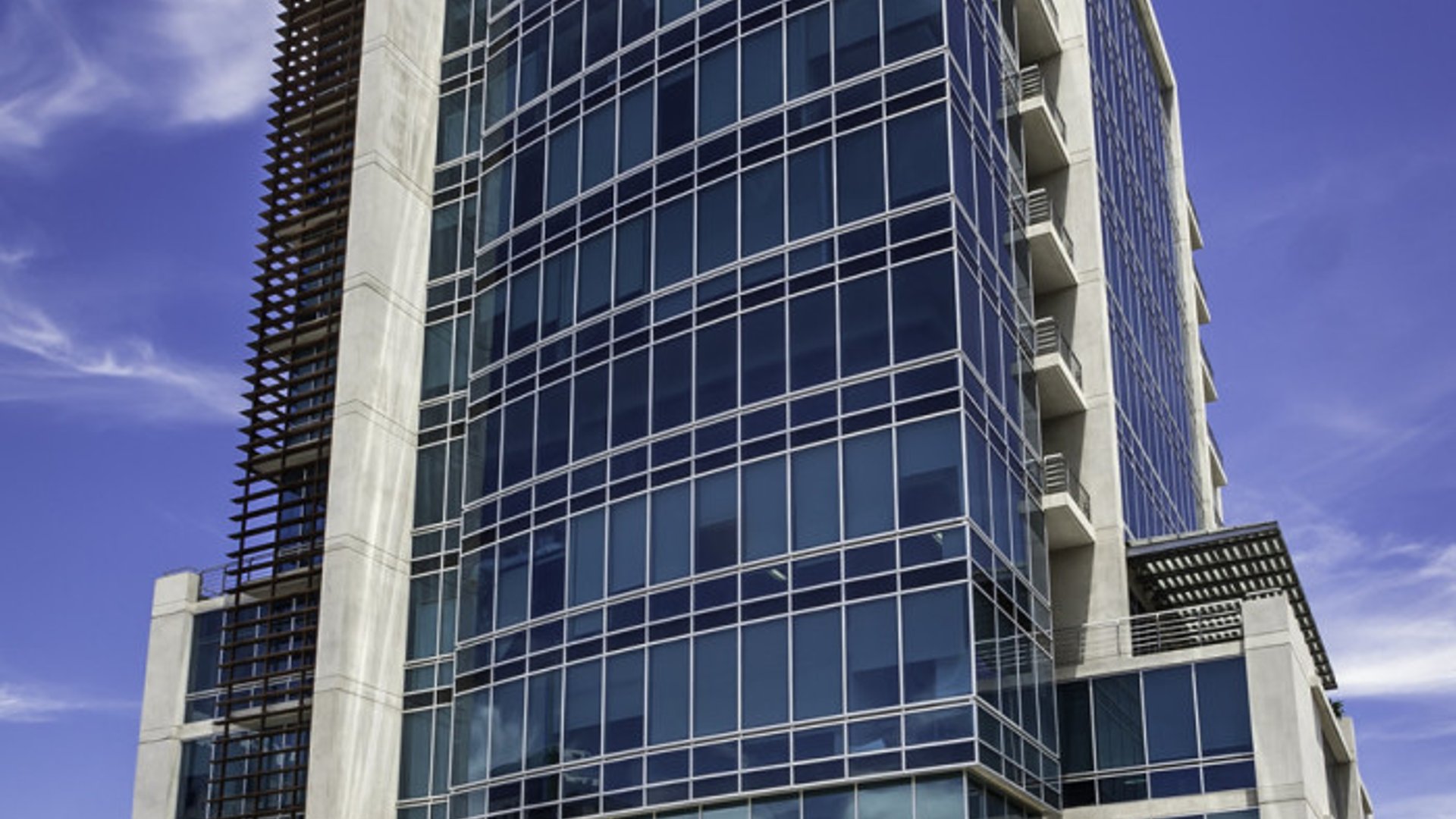 Oficinas Amuebladas Renta Zona 10 Edificio Platina
