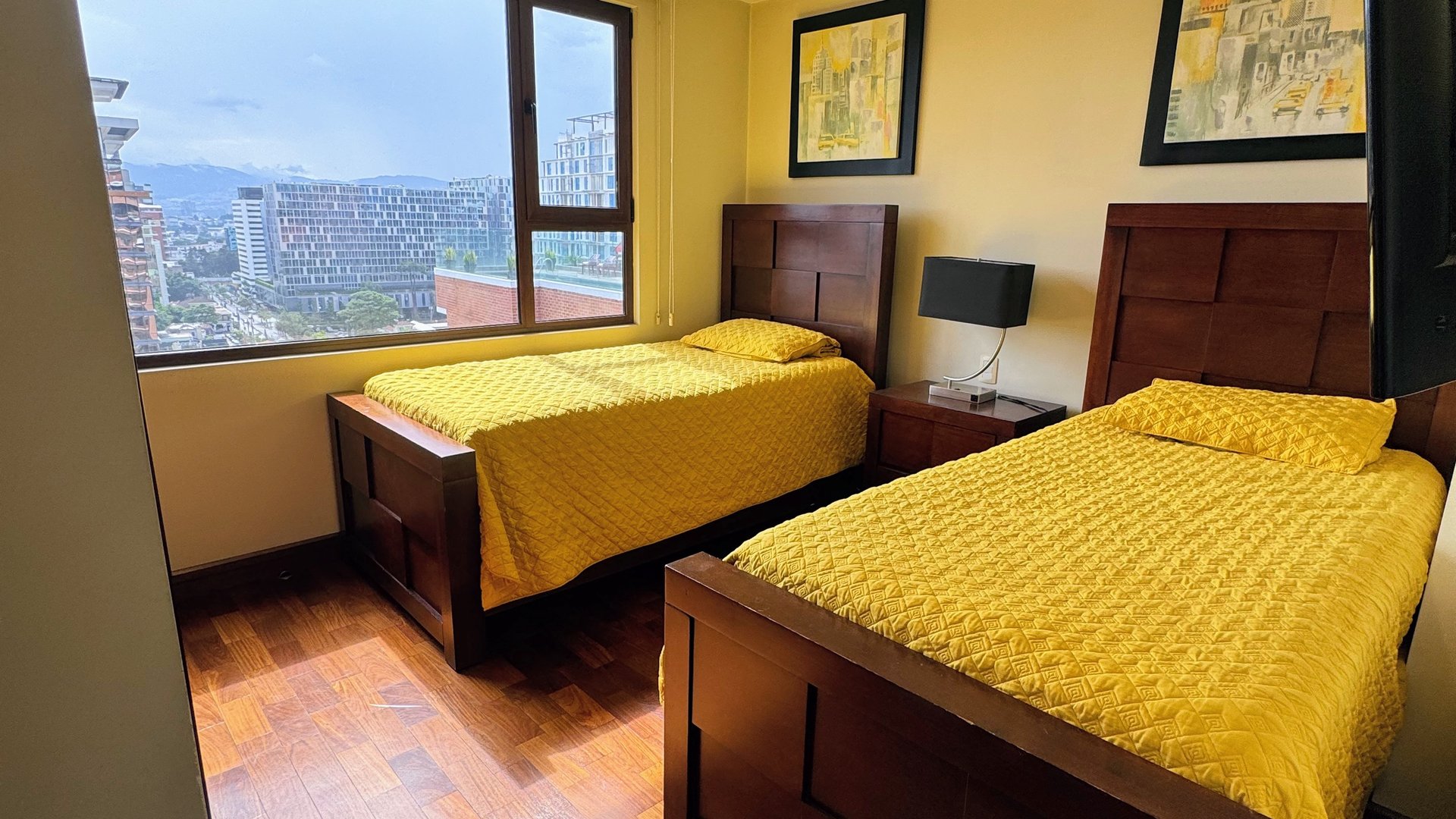 APARTAMENTO AMUEBLADO Y EQUIPADO EN  EDIFICIO SANTA MARIA ZONA 10 - Miniatura 14