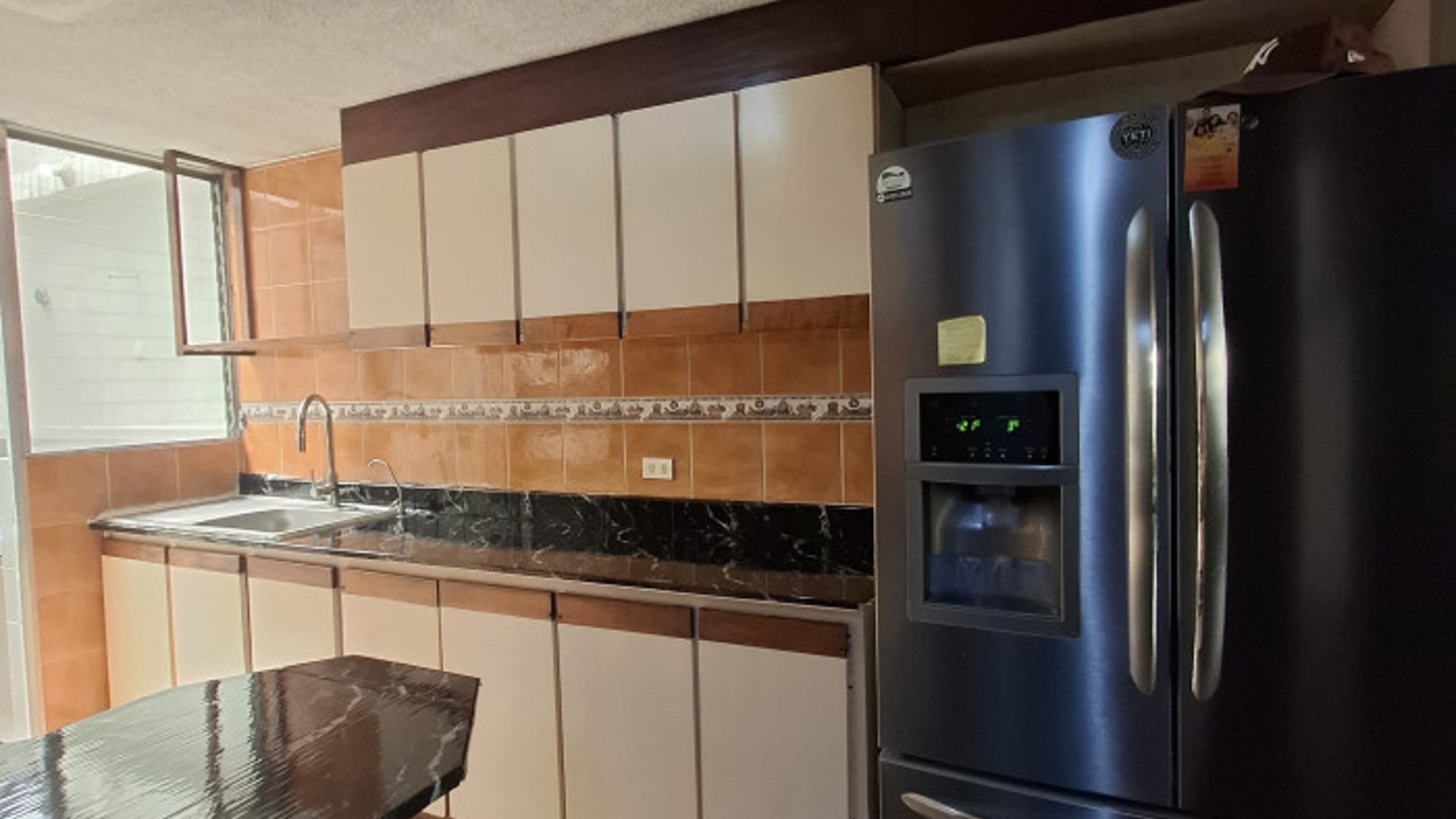 Casa en renta en zona 10 Bulevar Los Próceres - Miniatura 7