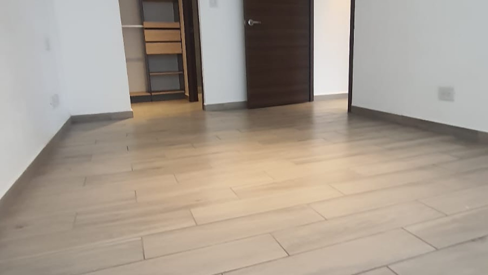 APARTAMENTO EN ALQUILER ZONA 15 PARQUE 15 - Miniatura 6