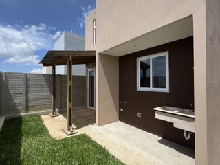 Casa en Venta en Altos de Village II, km 26 CES - 4