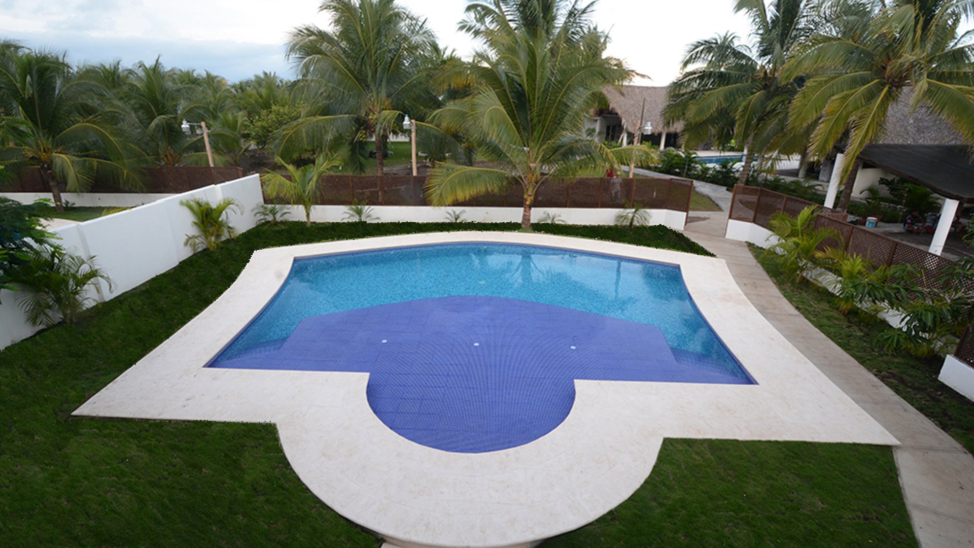 CASA DE PLAYA EN RENTA EN MONTERRICO VILLA 8