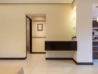 Alquilo lindo y amplio  apartamento amueblado y equipado en zona 10 - 4