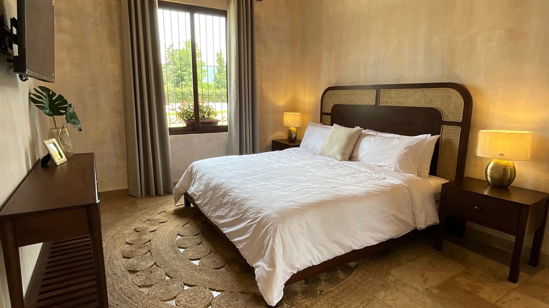 HERMOSA CASA EN VENTA DENTRO DE CONDOMINIO PASEO ANTIGUA - Miniatura 27