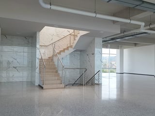 EDIFICIO EN RENTA EN ZONA 10 - 5