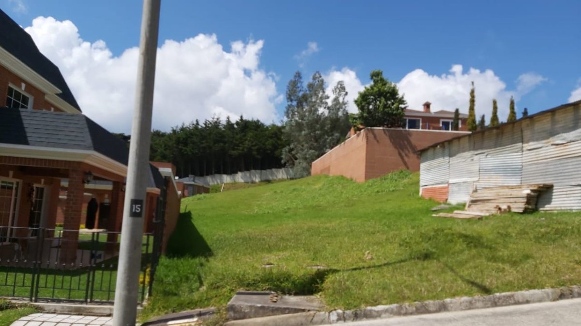 Terreno en VENTA en Condominio entrada San Antonio carretera a El Salvador