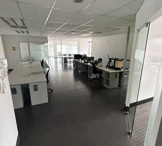 Oficina en venta, Desing Center zona 10.